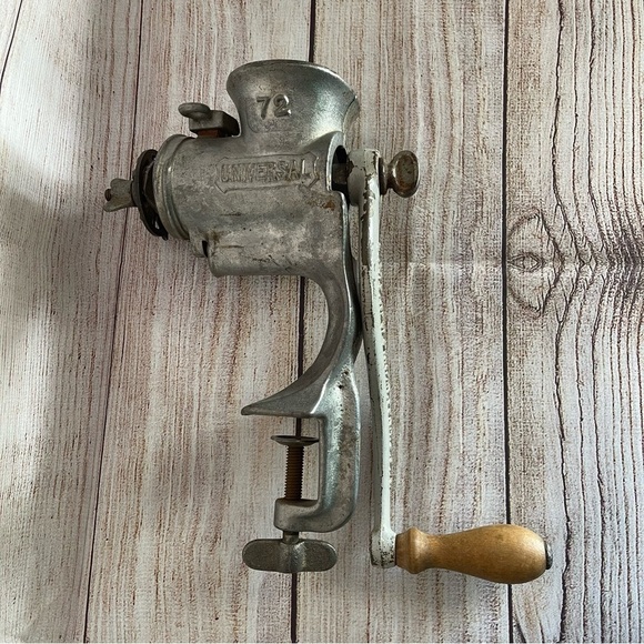 Other - Vintage universal meat grinder made in usa